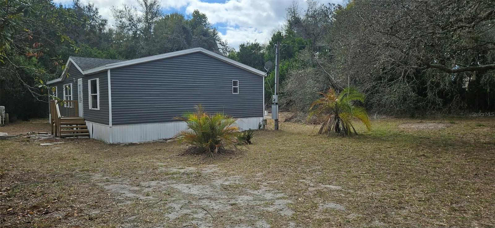 Image 4 of 24 For 13535 Grandville Avenue