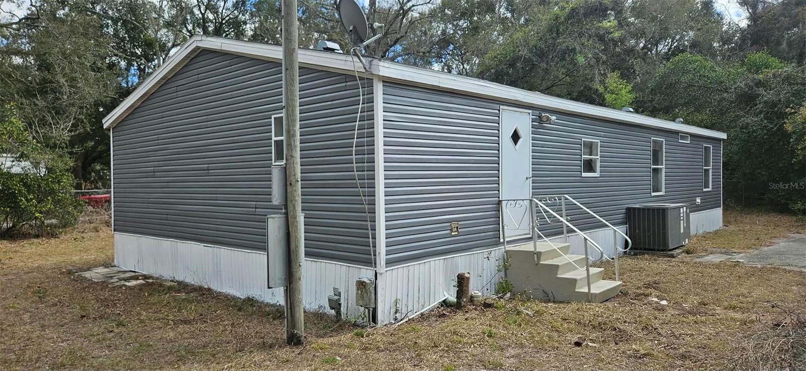 Image 6 of 24 For 13535 Grandville Avenue