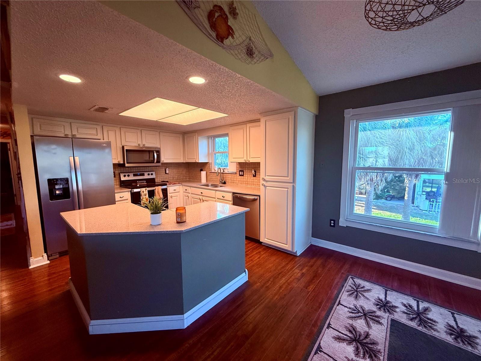 Image 14 of 69 For 3338 Fernleaf Drive