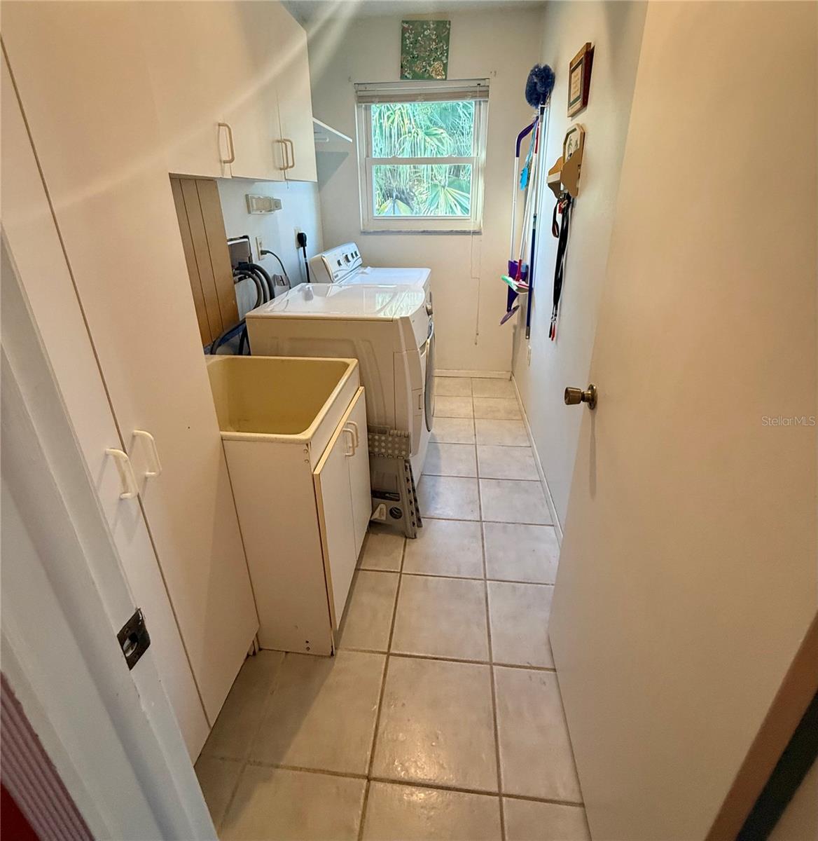 Image 18 of 69 For 3338 Fernleaf Drive