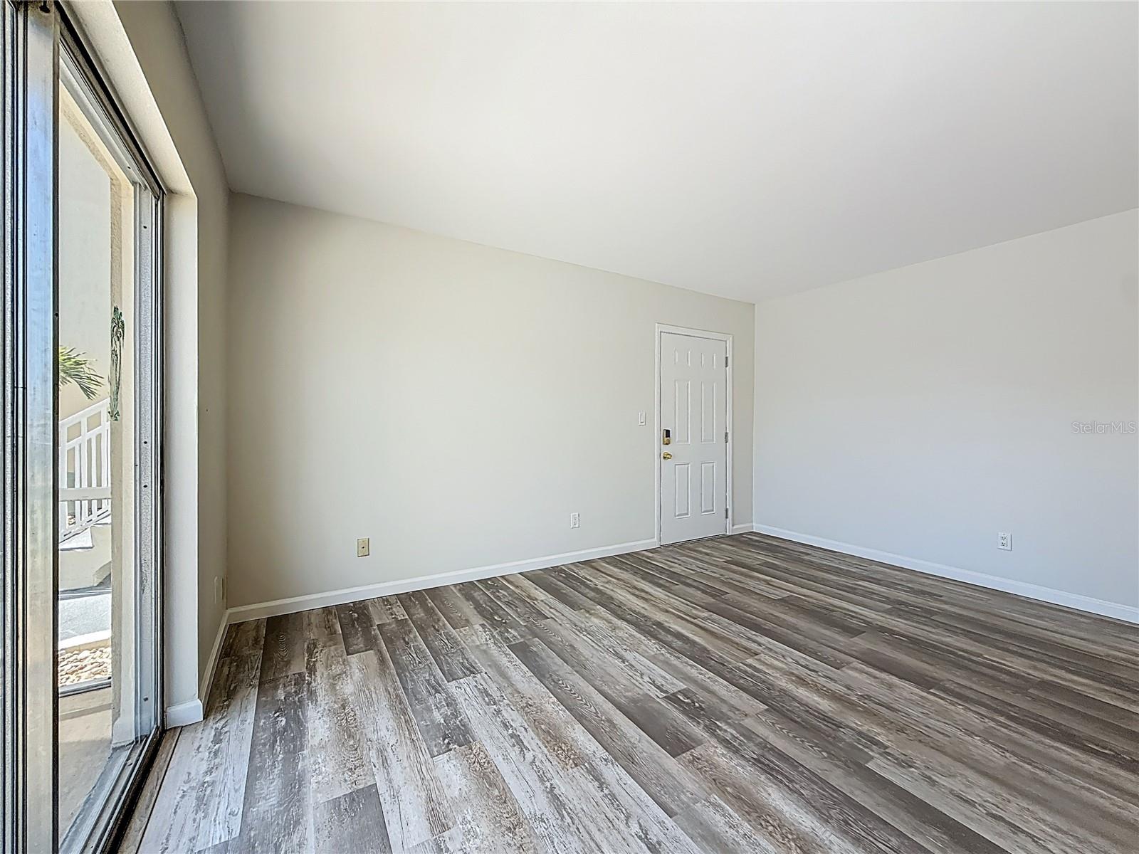 Image 22 of 52 For 184 117th Avenue 2