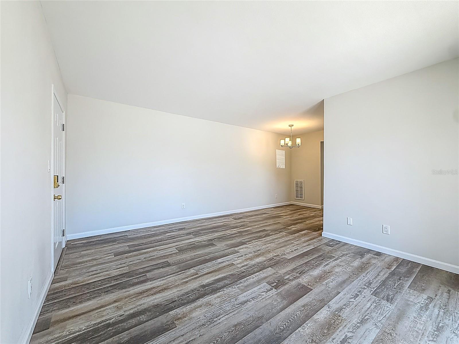 Image 23 of 52 For 184 117th Avenue 2