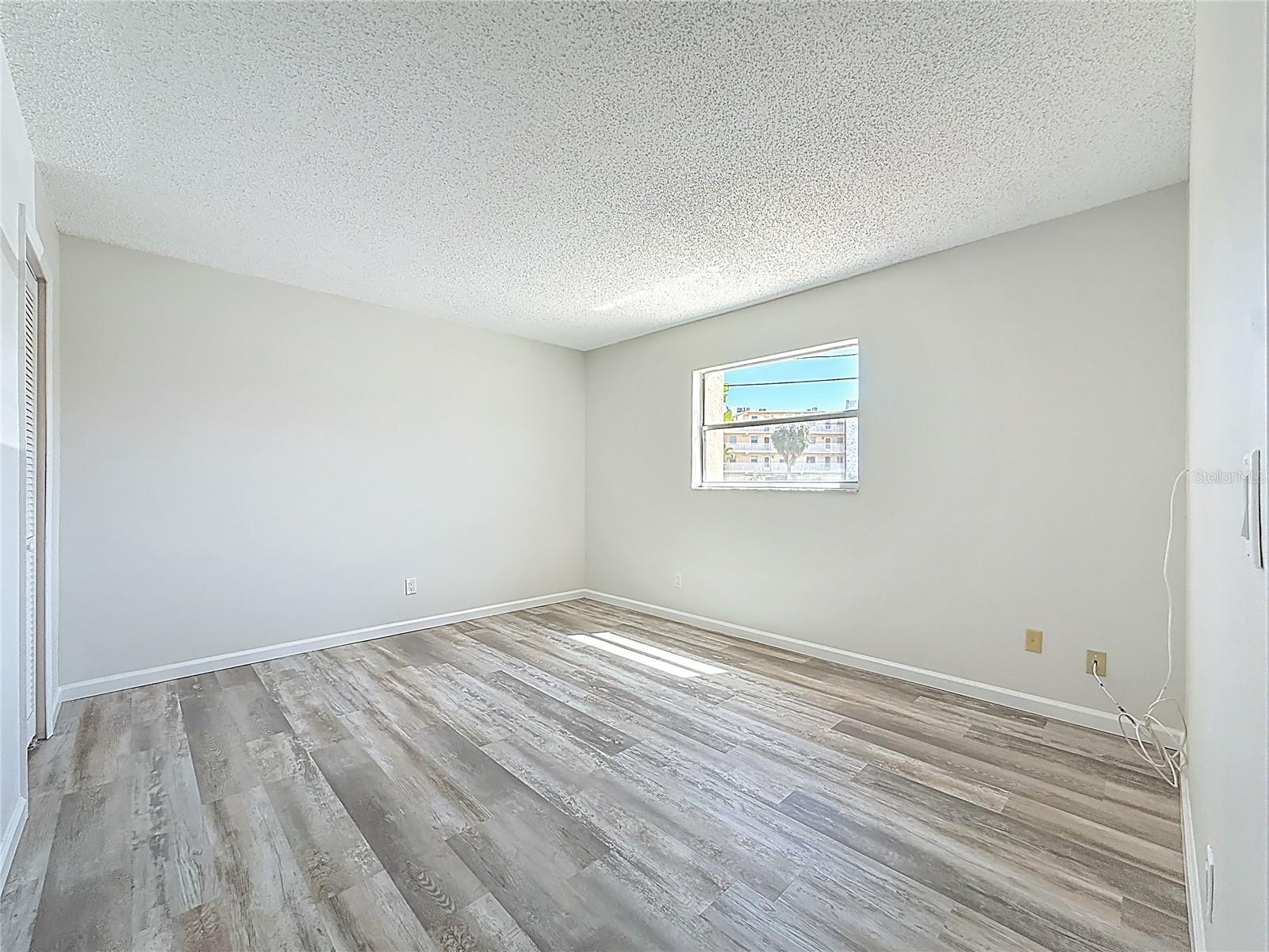 Image 30 of 52 For 184 117th Avenue 2