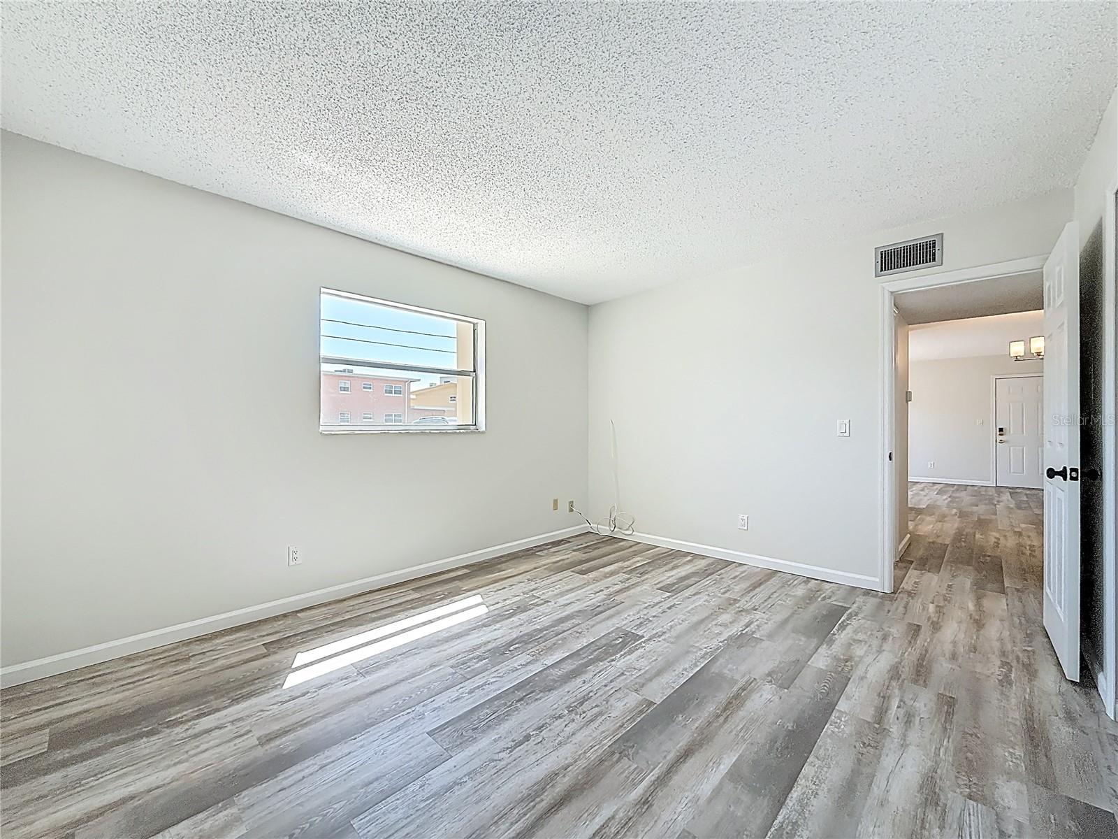 Image 32 of 52 For 184 117th Avenue 2