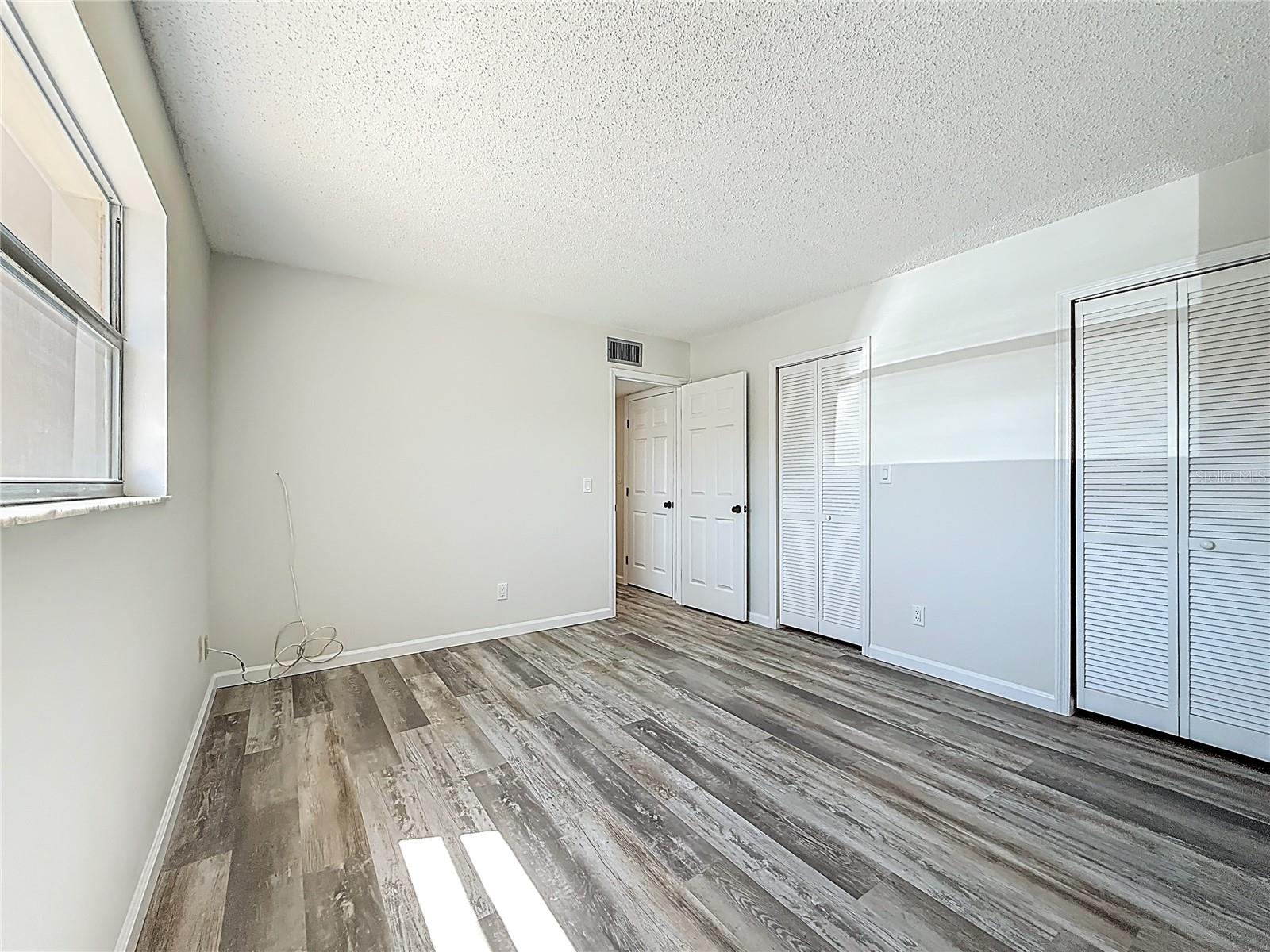 Image 33 of 52 For 184 117th Avenue 2