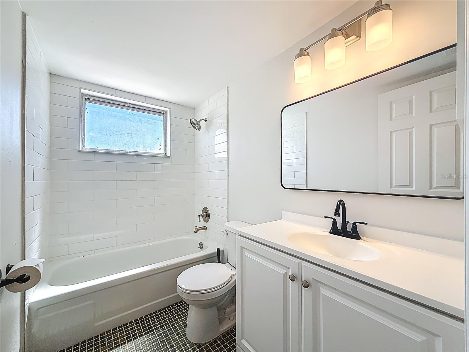 Image 36 of 52 For 184 117th Avenue 2