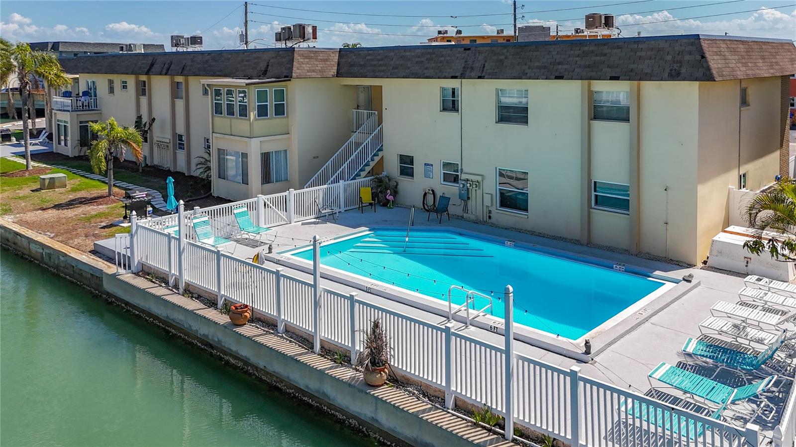 Image 43 of 52 For 184 117th Avenue 2