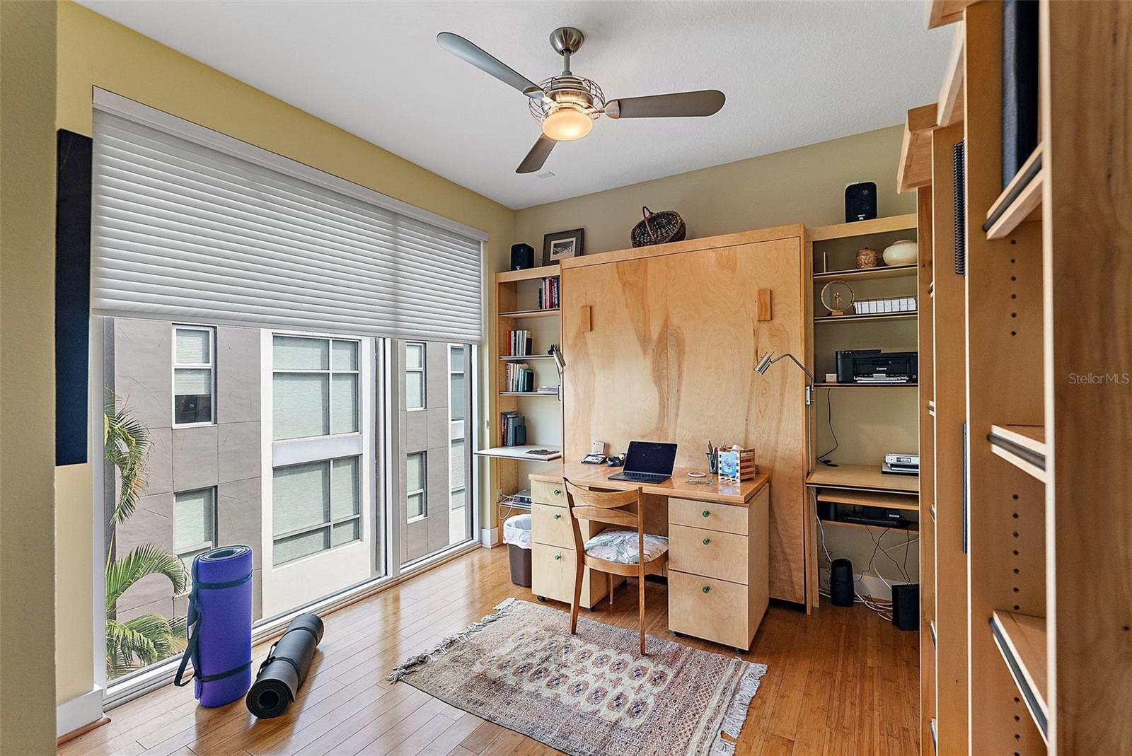 Image 10 of 31 For 325 5th Avenue S 10