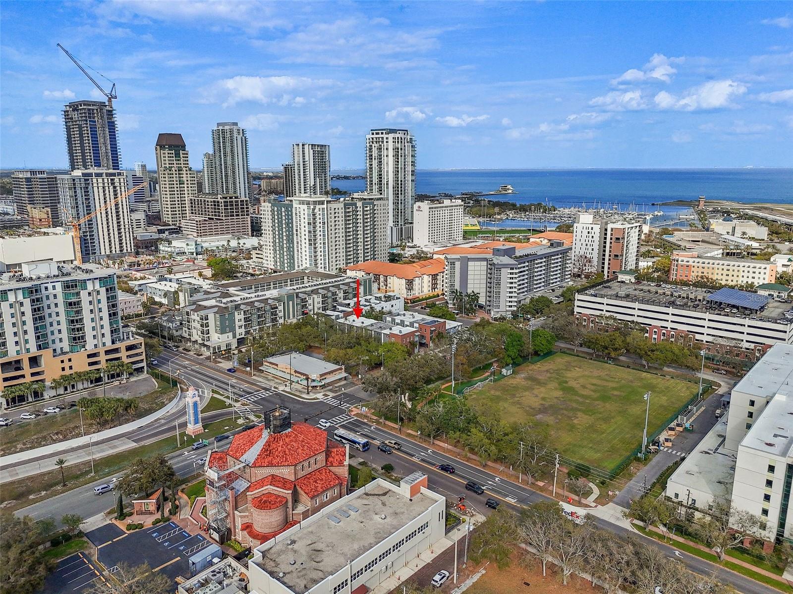 Image 16 of 31 For 325 5th Avenue S 10