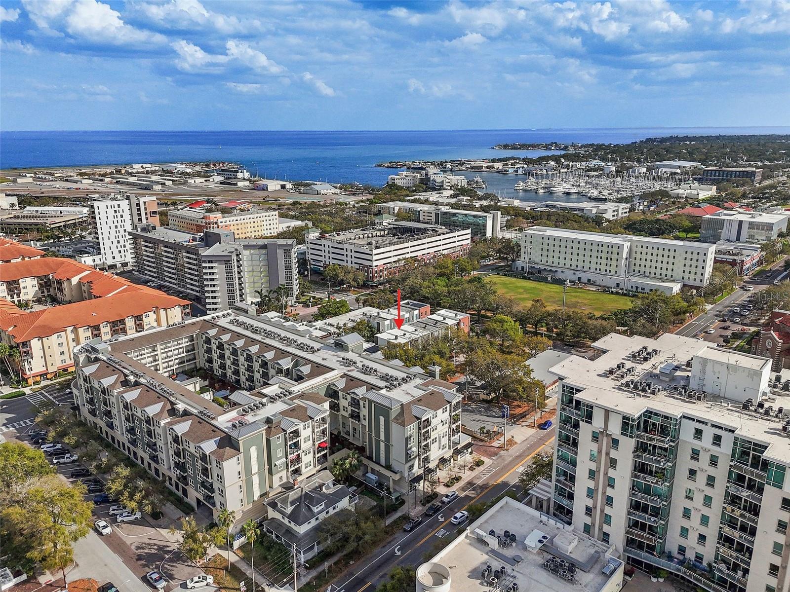 Image 17 of 31 For 325 5th Avenue S 10