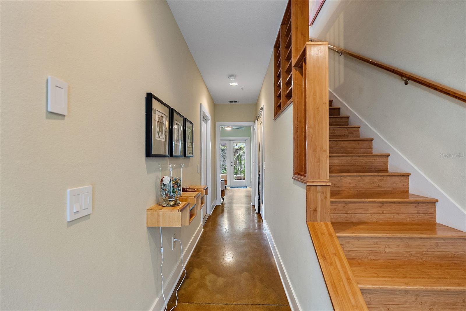 Image 2 of 31 For 325 5th Avenue S 10