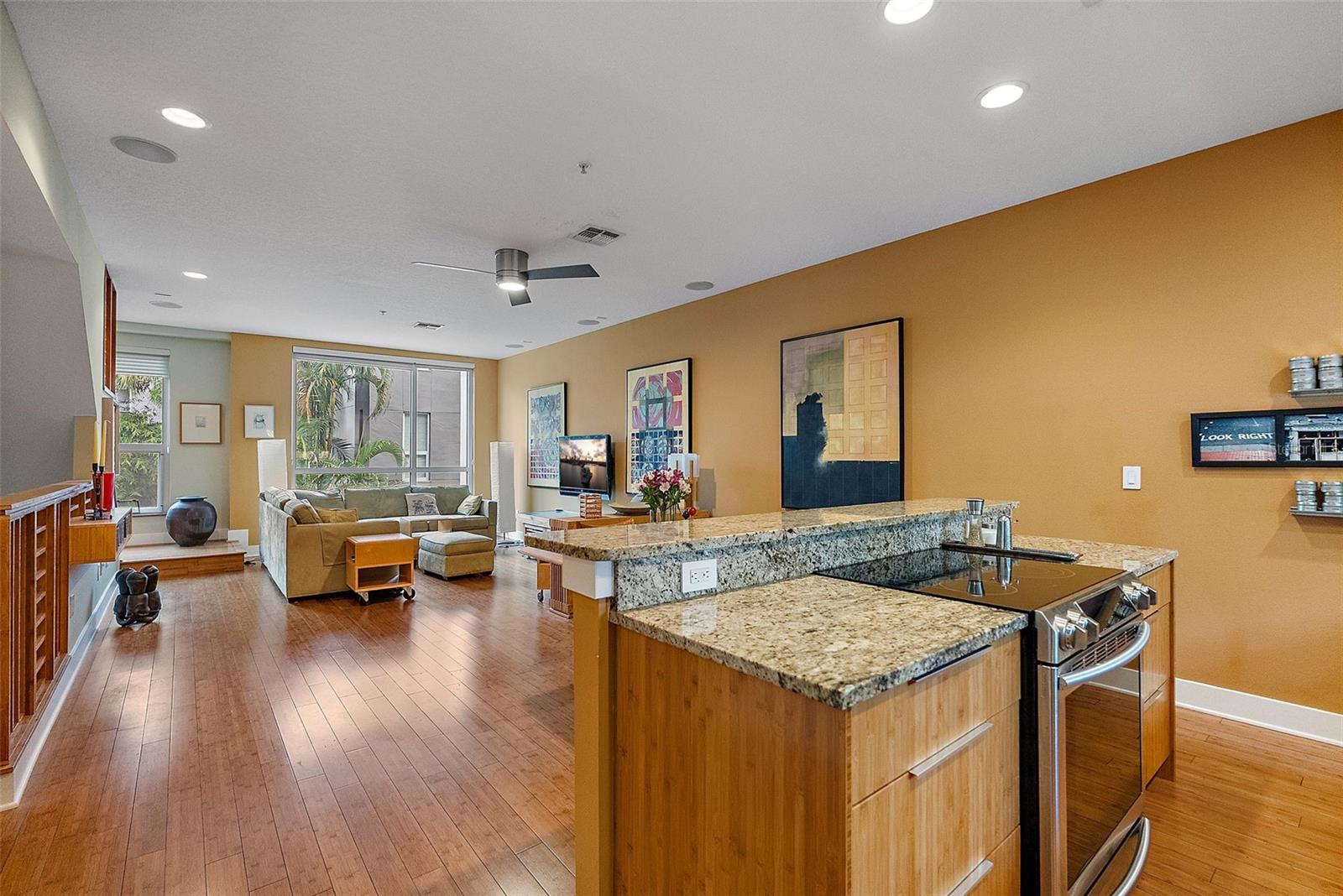 Image 25 of 31 For 325 5th Avenue S 10