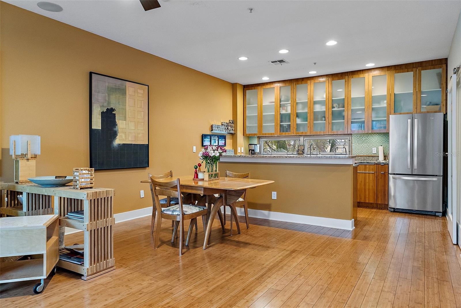 Image 26 of 31 For 325 5th Avenue S 10