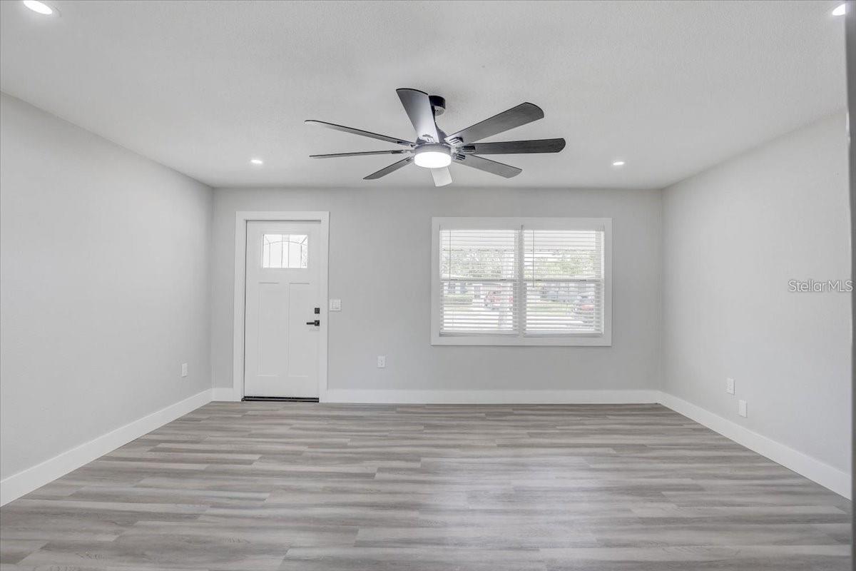 Image 11 of 20 For 6347 Lansdale Circle