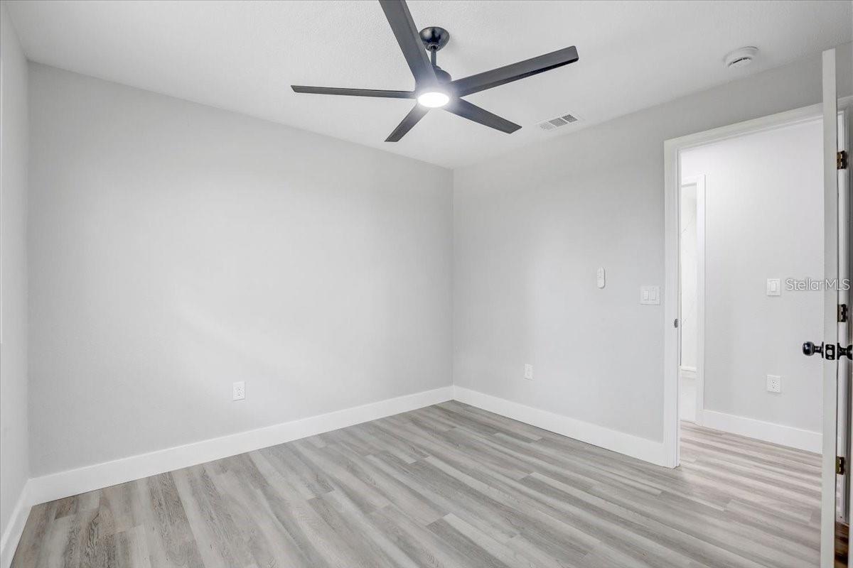 Image 15 of 20 For 6347 Lansdale Circle