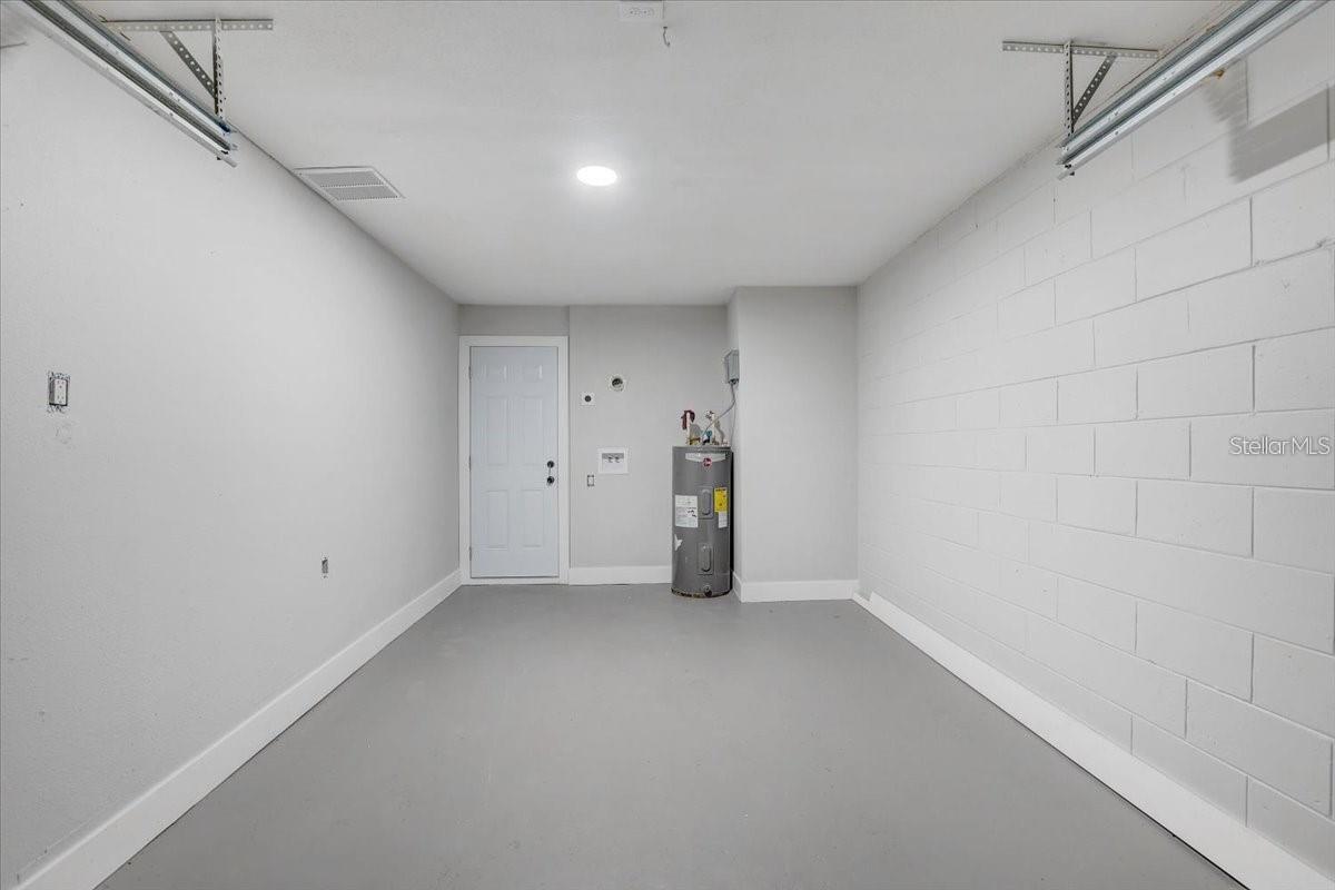 Image 18 of 20 For 6347 Lansdale Circle