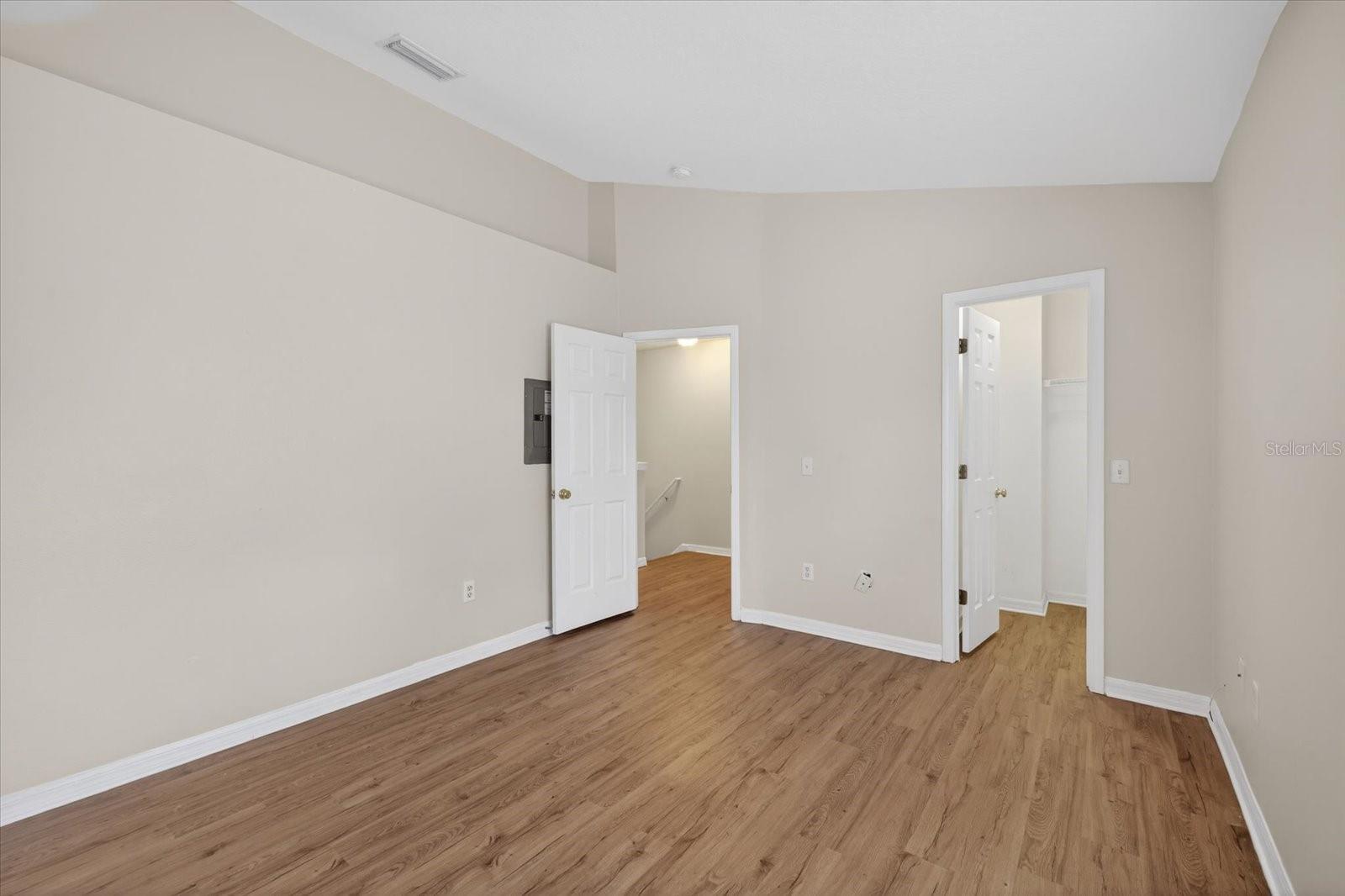 Image 16 of 27 For 11047 Black Swan Court