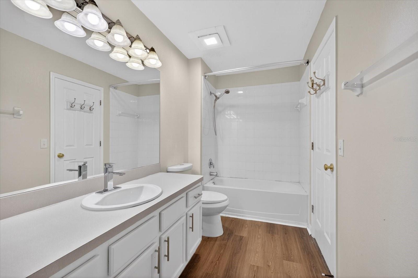 Image 20 of 27 For 11047 Black Swan Court