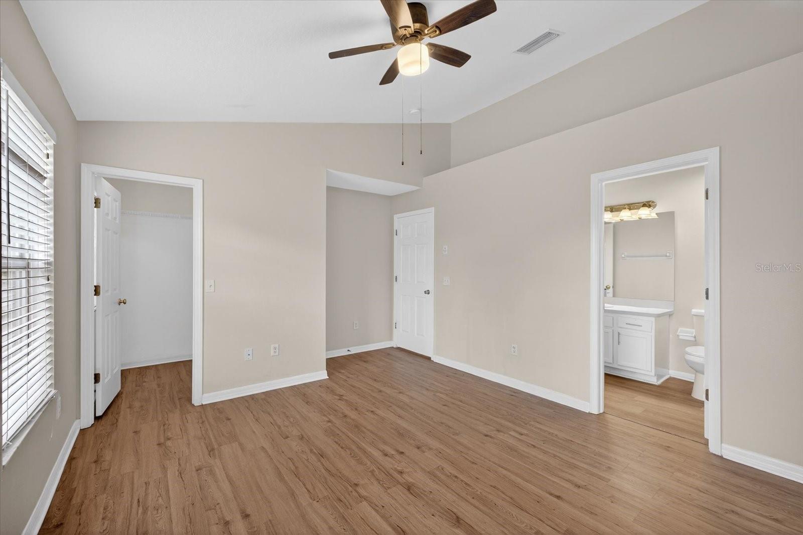 Image 22 of 27 For 11047 Black Swan Court