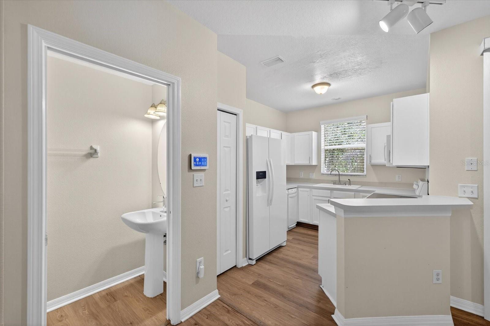 Image 6 of 27 For 11047 Black Swan Court