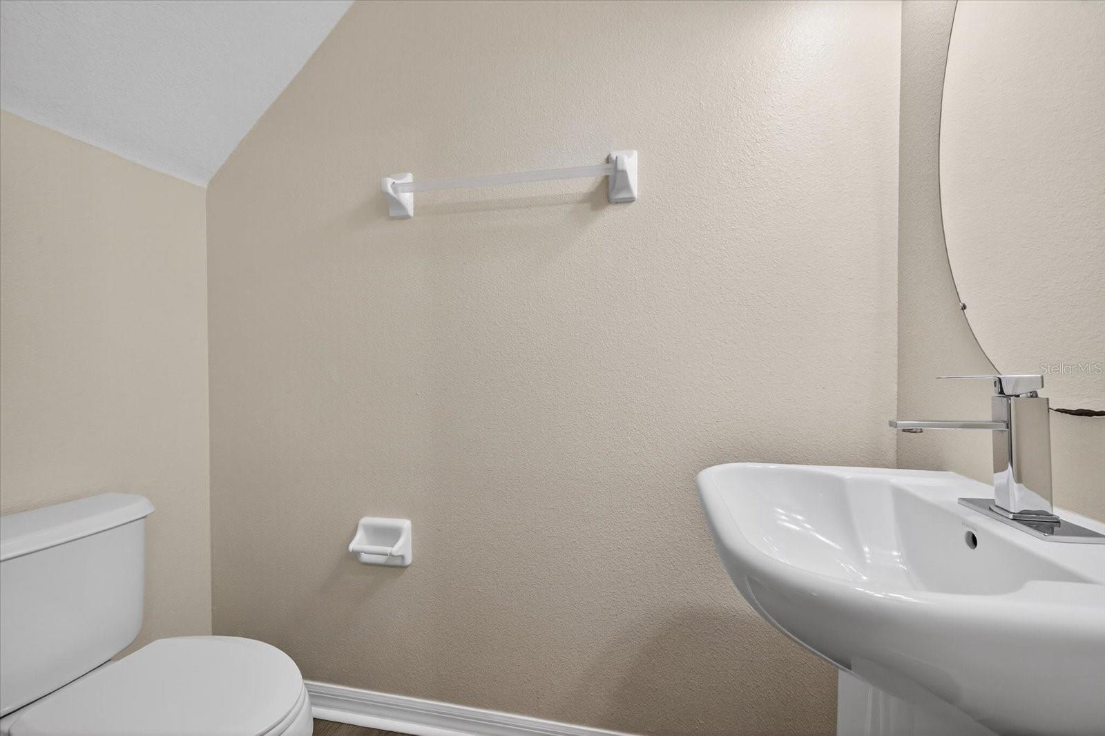 Image 7 of 27 For 11047 Black Swan Court