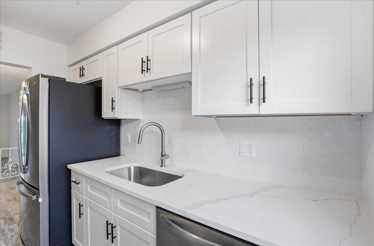 Image 14 of 41 For 6927 Place De La Paix  6927