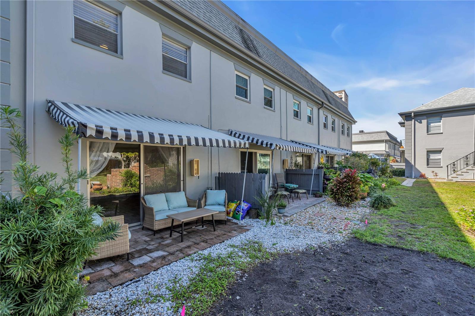 Image 23 of 41 For 6927 Place De La Paix  6927