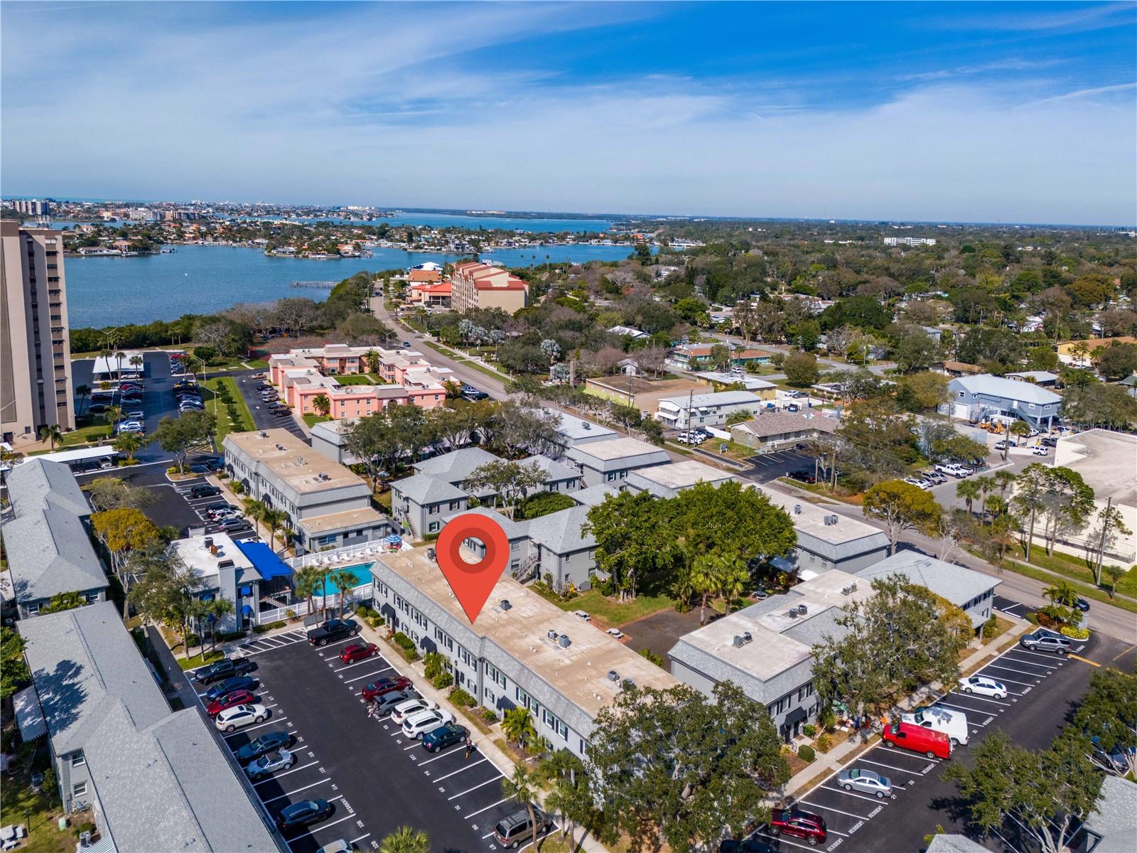 Image 34 of 41 For 6927 Place De La Paix  6927