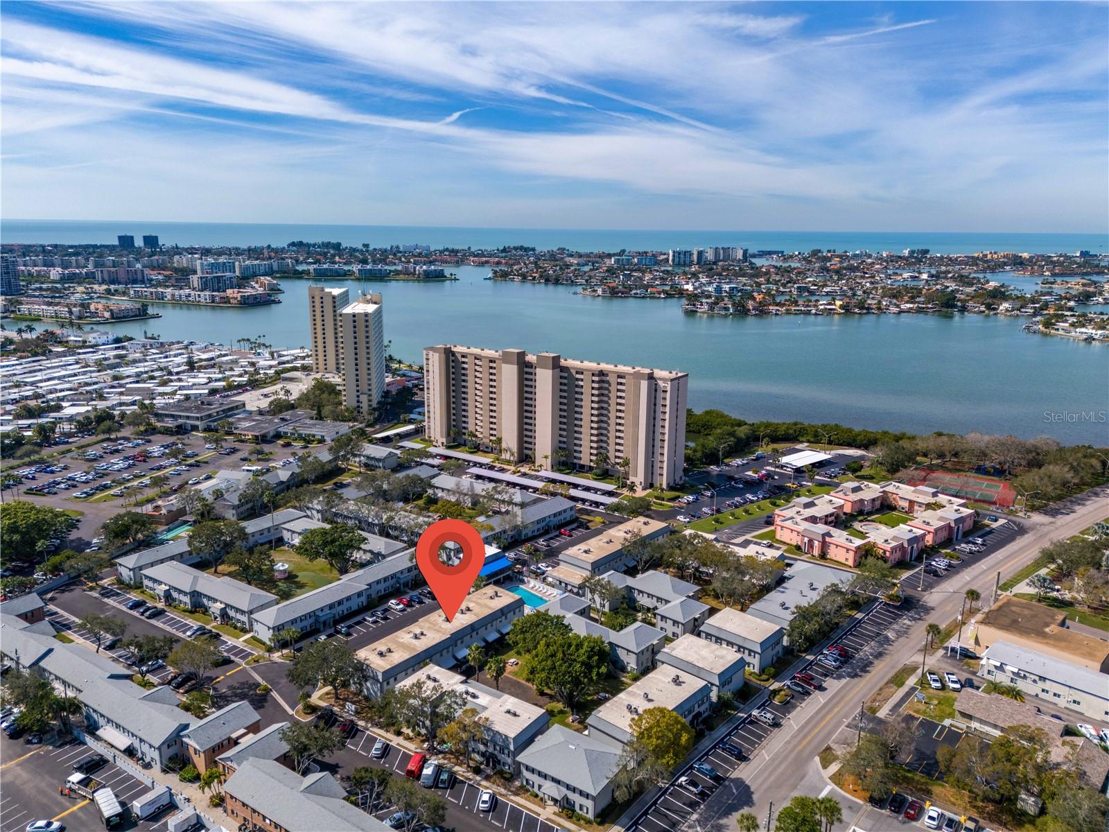 Image 36 of 41 For 6927 Place De La Paix  6927