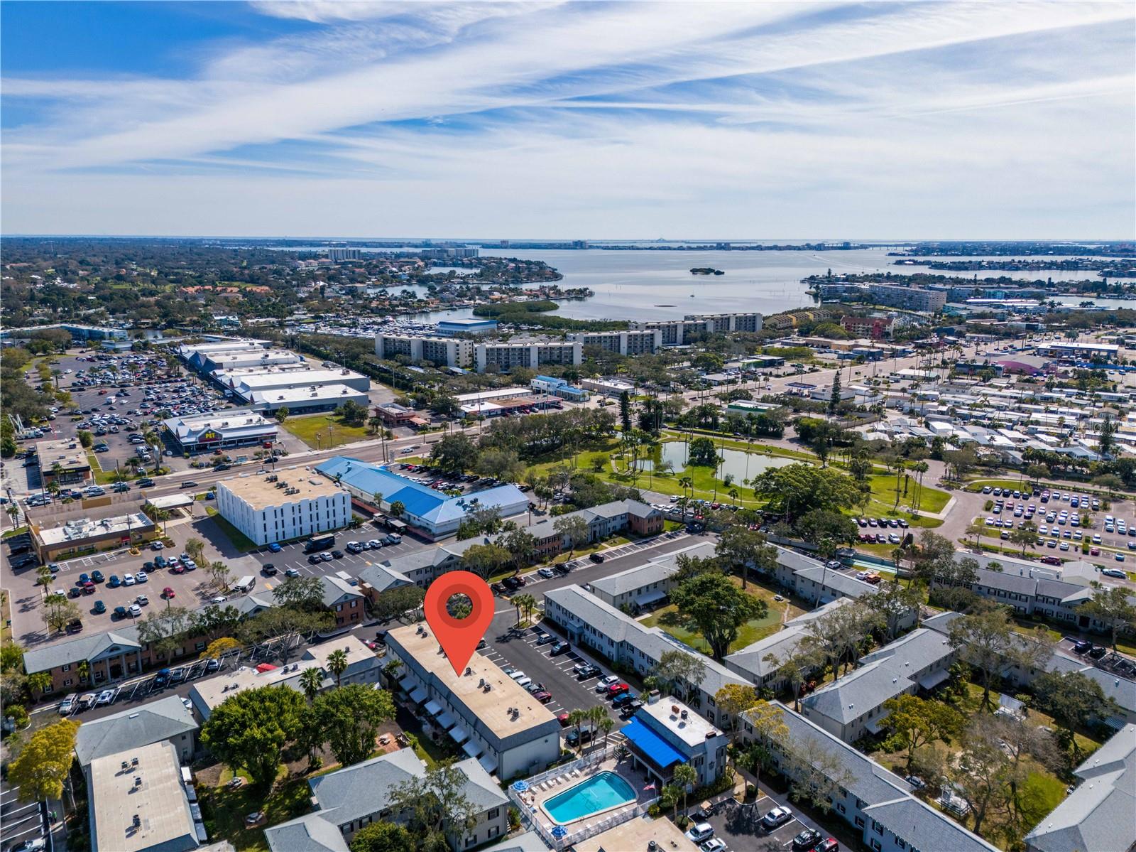 Image 39 of 41 For 6927 Place De La Paix  6927