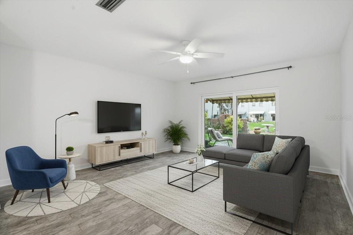 Image 7 of 41 For 6927 Place De La Paix  6927