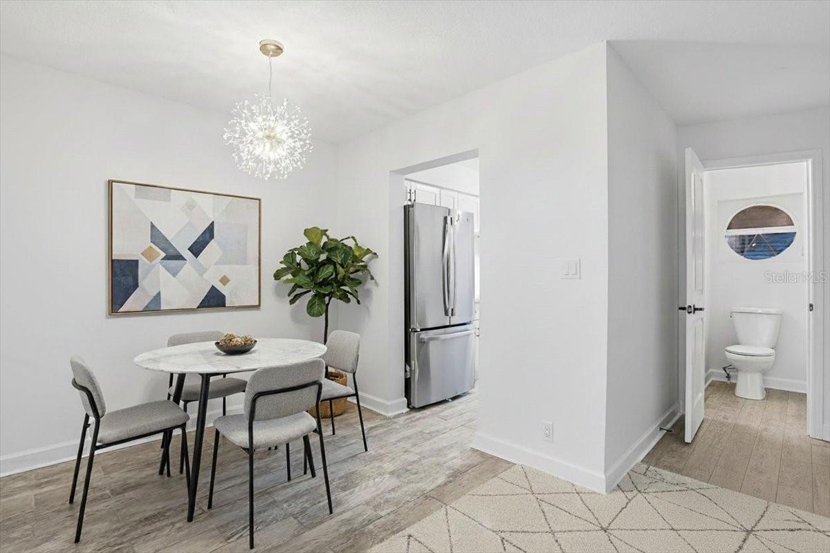 Image 8 of 41 For 6927 Place De La Paix  6927