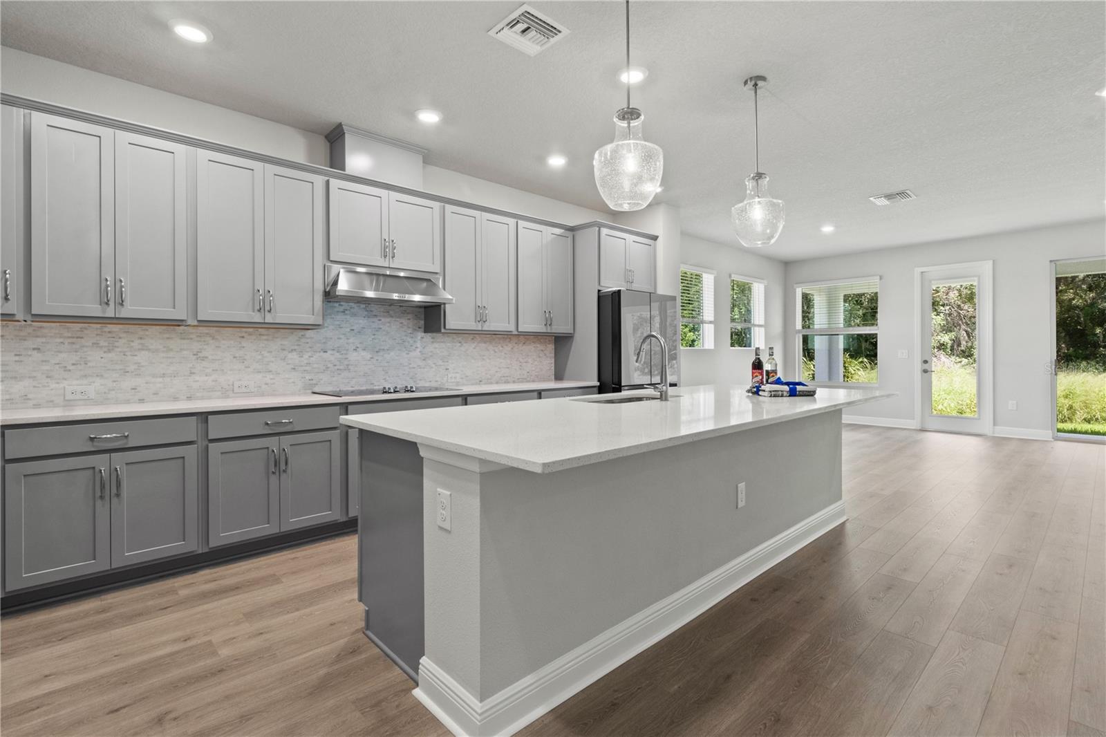 Image 10 of 43 For 11908 Richmond Trail