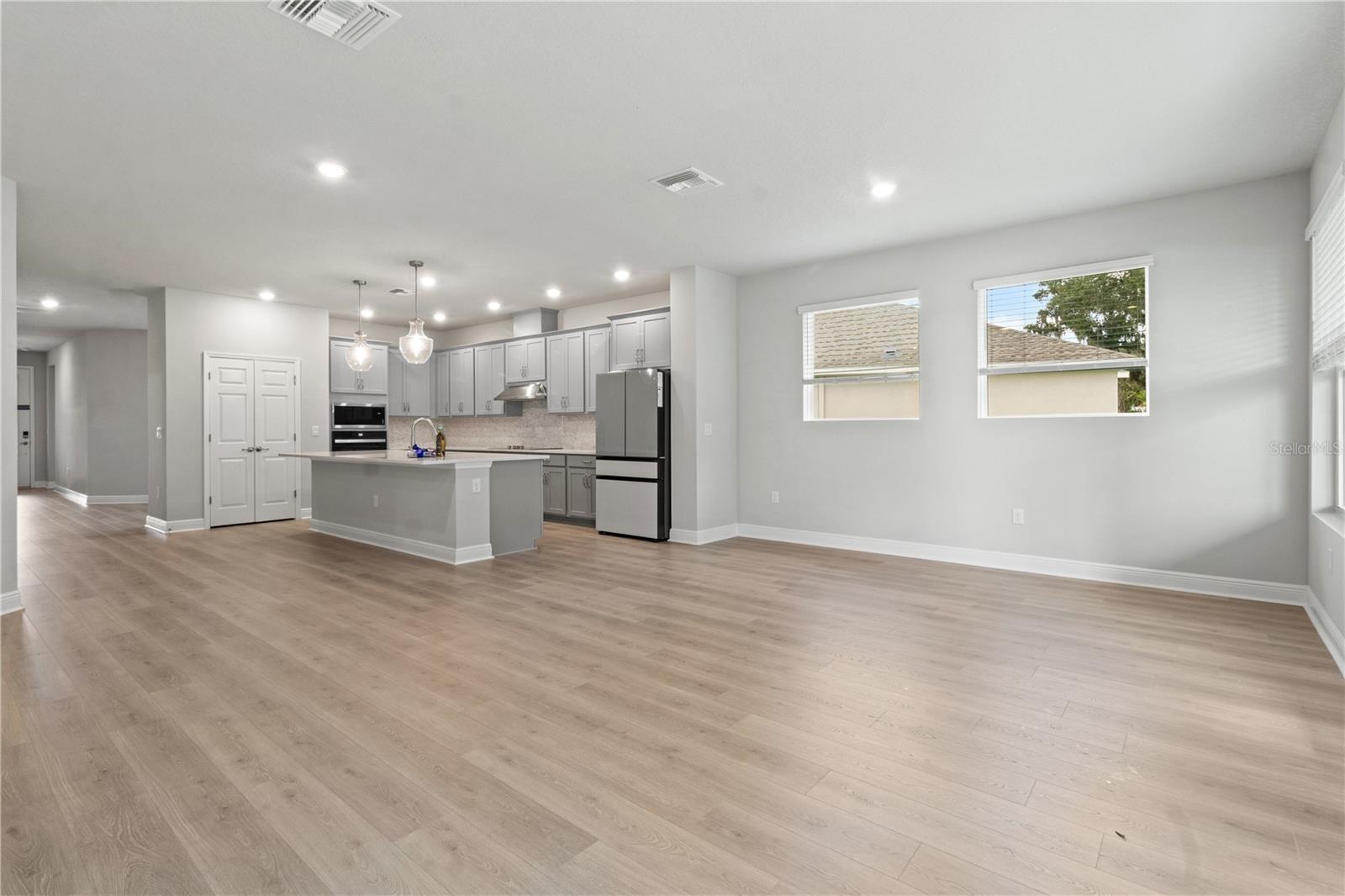 Image 4 of 43 For 11908 Richmond Trail