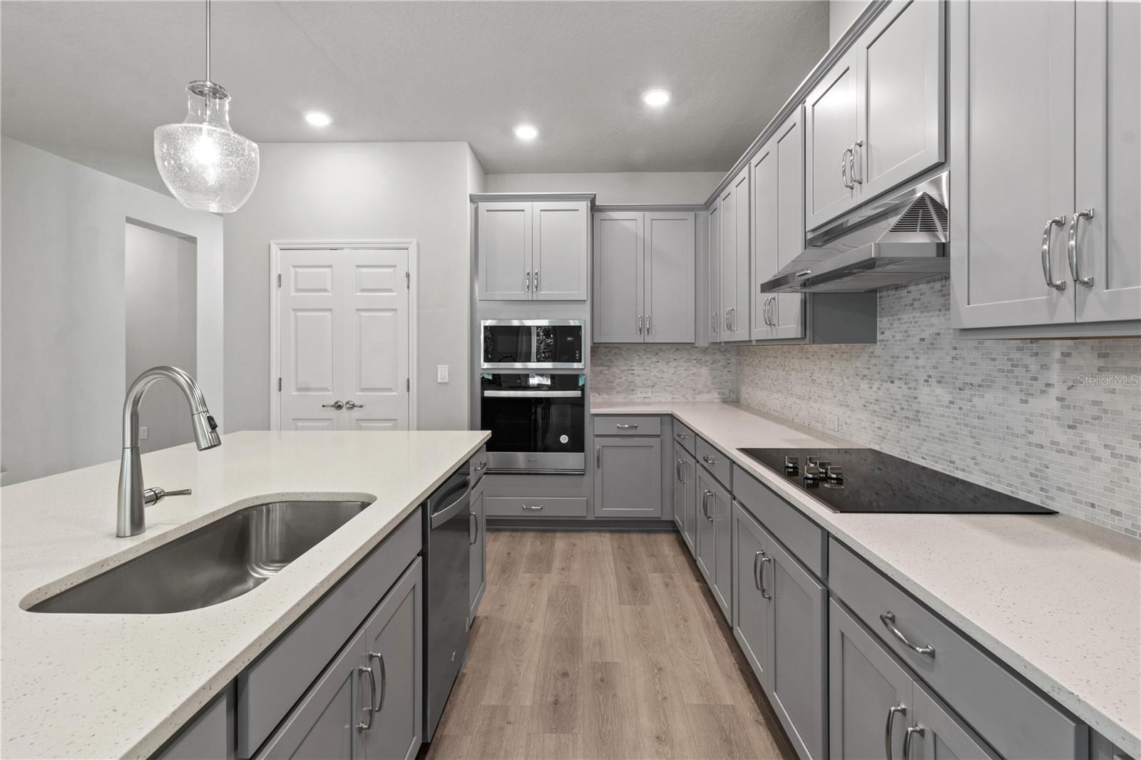 Image 9 of 43 For 11908 Richmond Trail