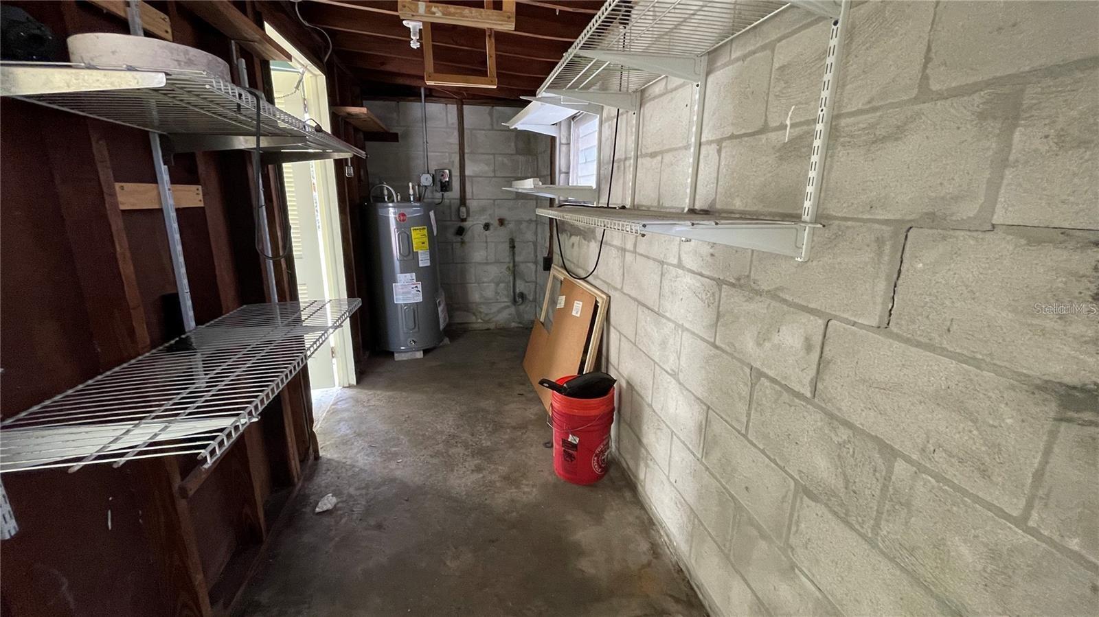 Image 18 of 24 For 10705 Dixon Avenue