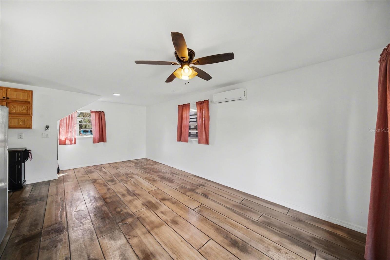 Image 3 of 21 For 38250 13th Avenue