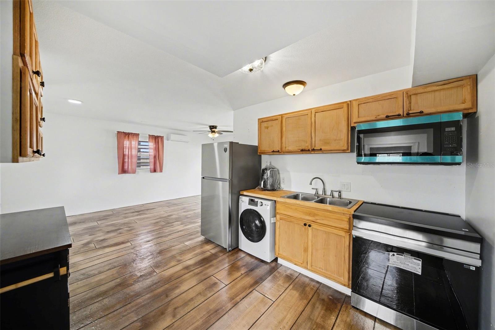 Image 7 of 21 For 38250 13th Avenue