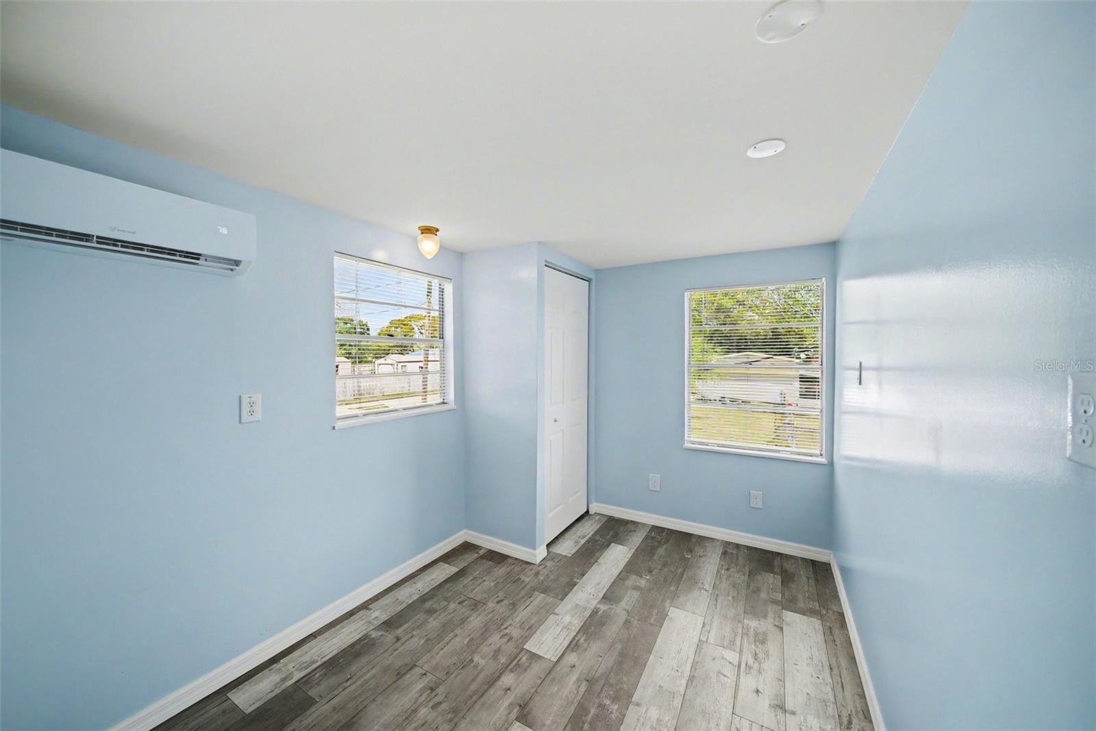 Image 9 of 21 For 38250 13th Avenue