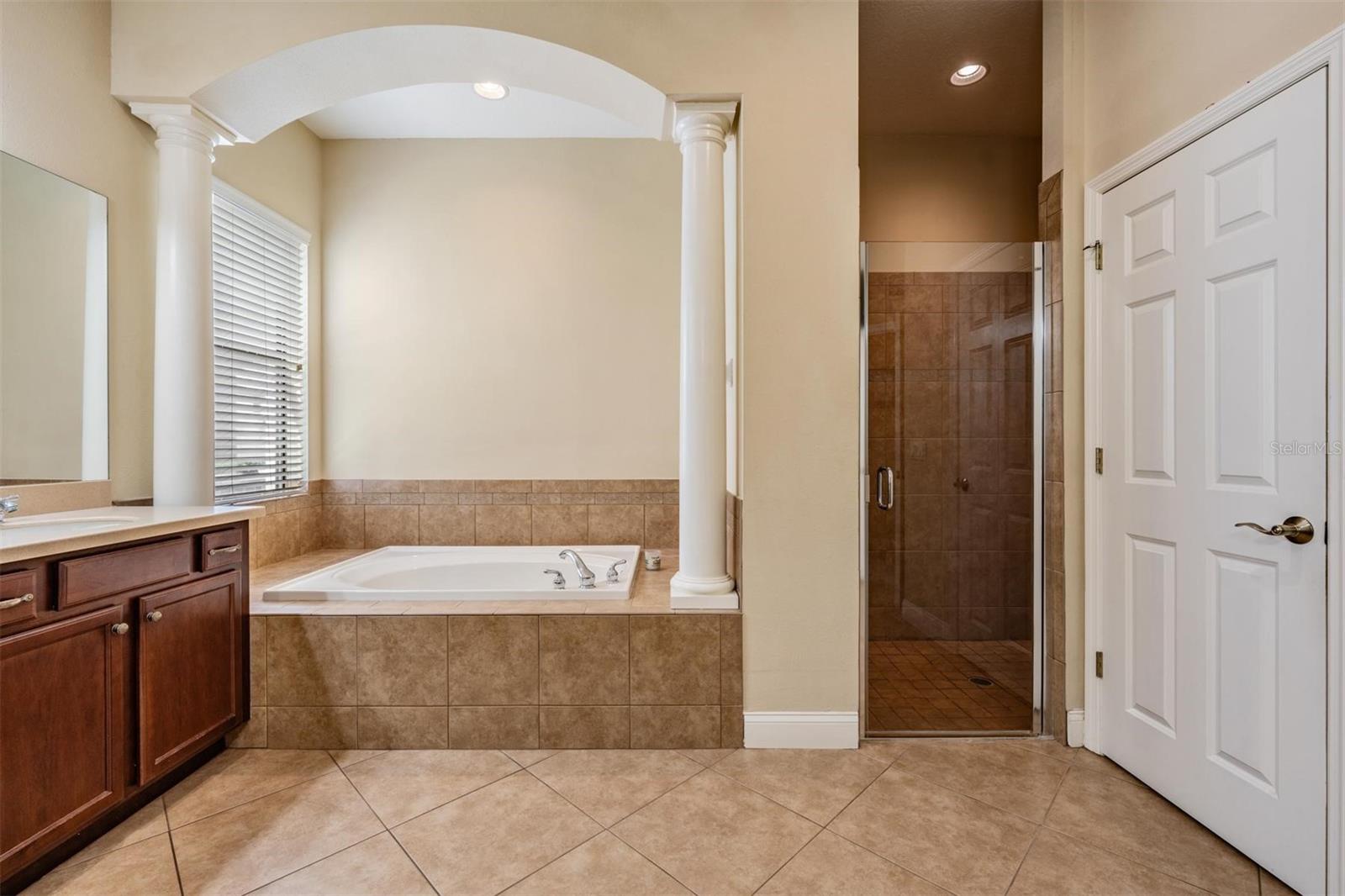 Image 27 of 53 For 12408 Eagles Entry Drive