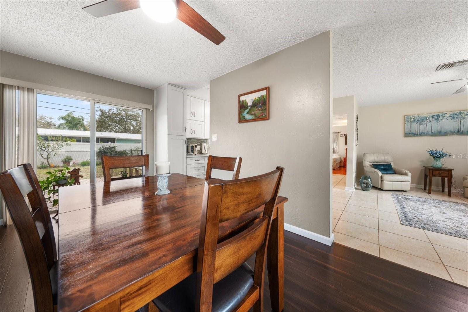 Image 8 of 33 For 1339 Russell Drive N