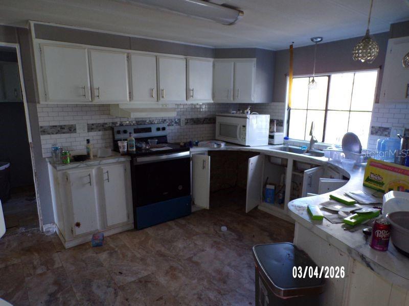 Image 12 of 14 For 11136 66th Terrace