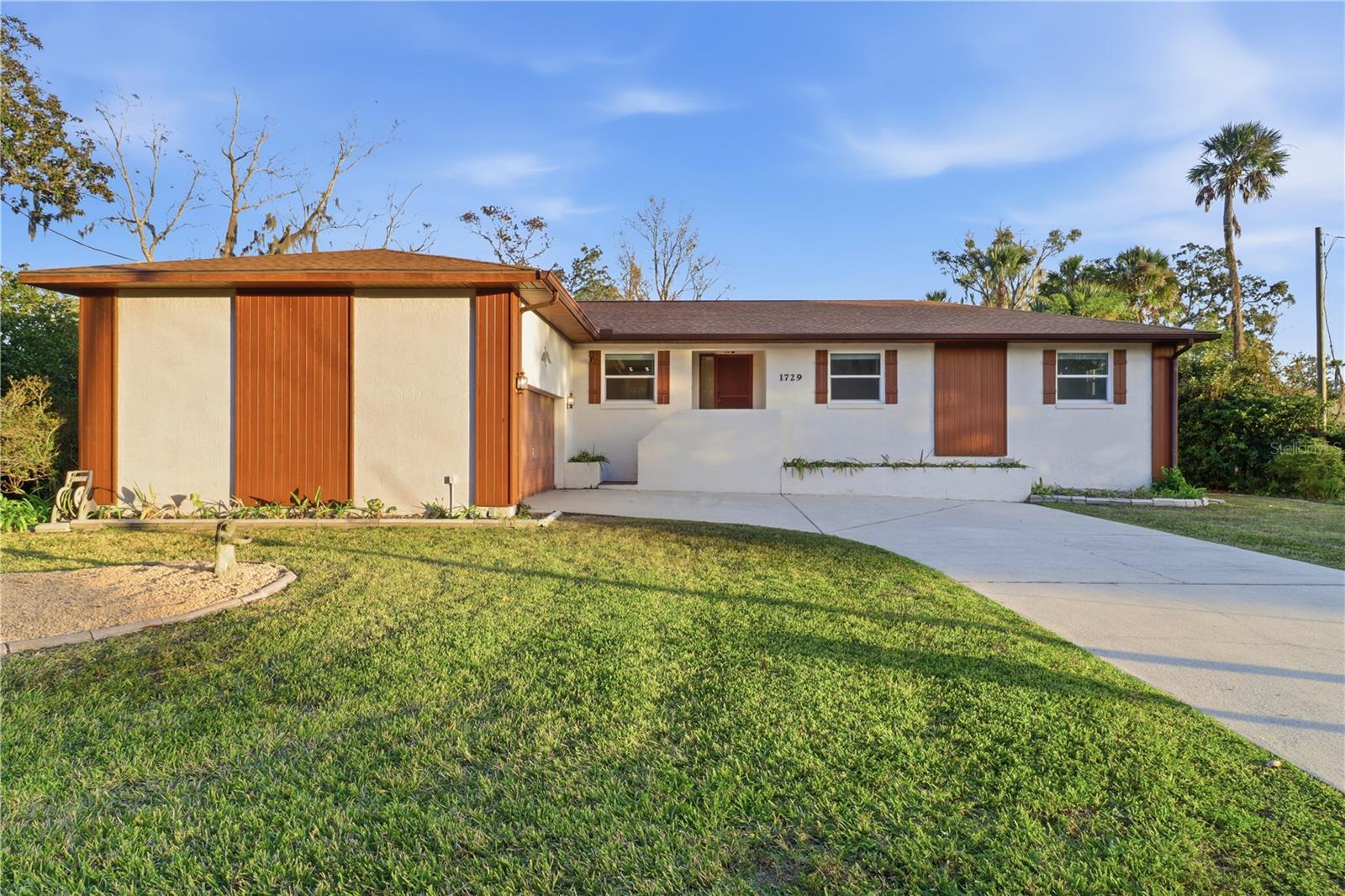 Image 2 of 45 For 1729 3rd Court