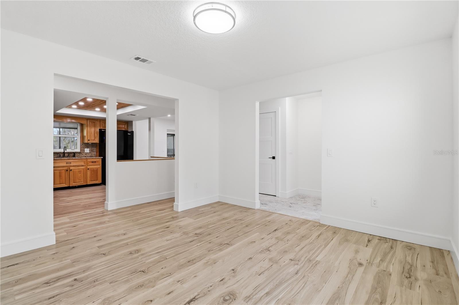 Image 33 of 45 For 1729 3rd Court