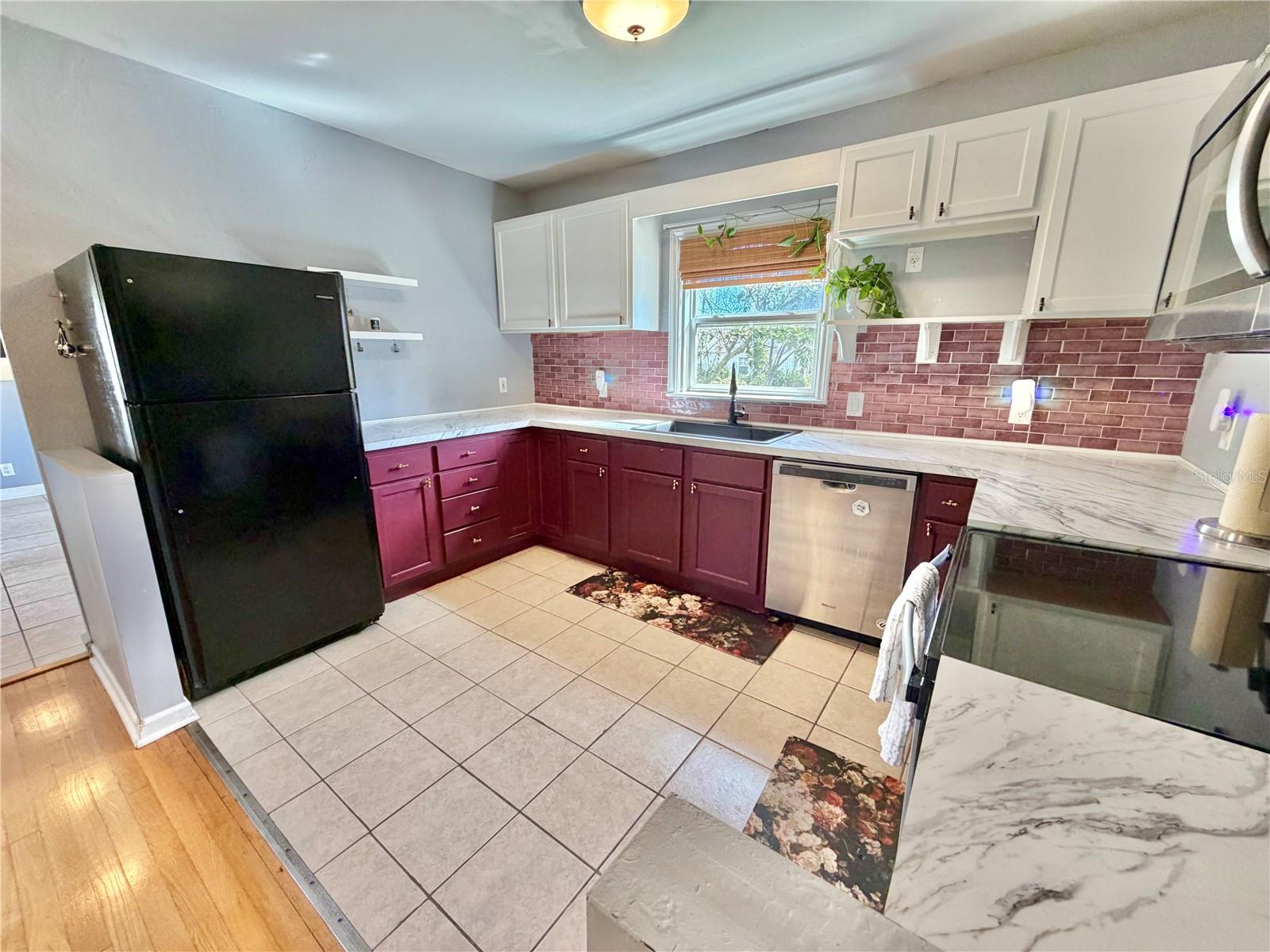 Image 10 of 33 For 4701 1st Avenue N