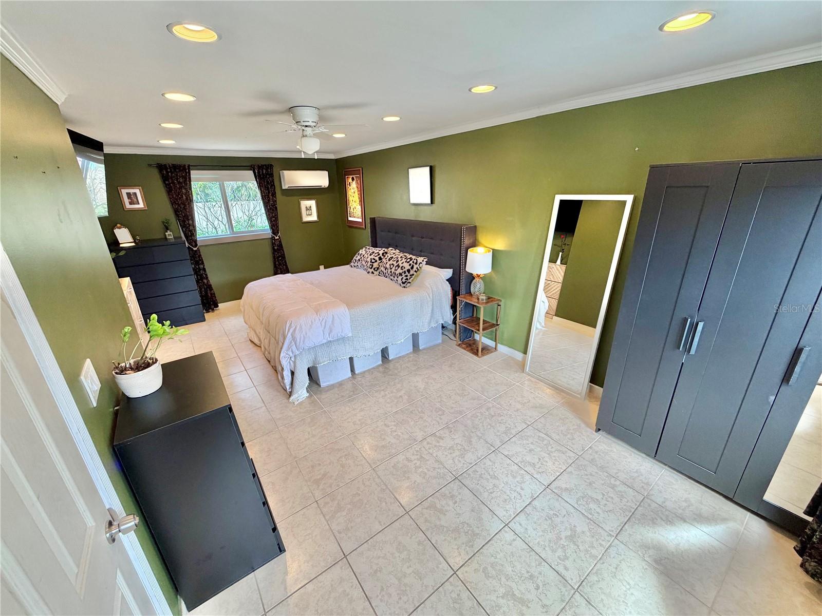 Image 22 of 33 For 4701 1st Avenue N