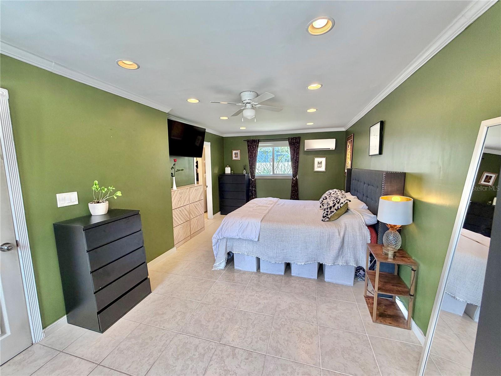 Image 23 of 33 For 4701 1st Avenue N