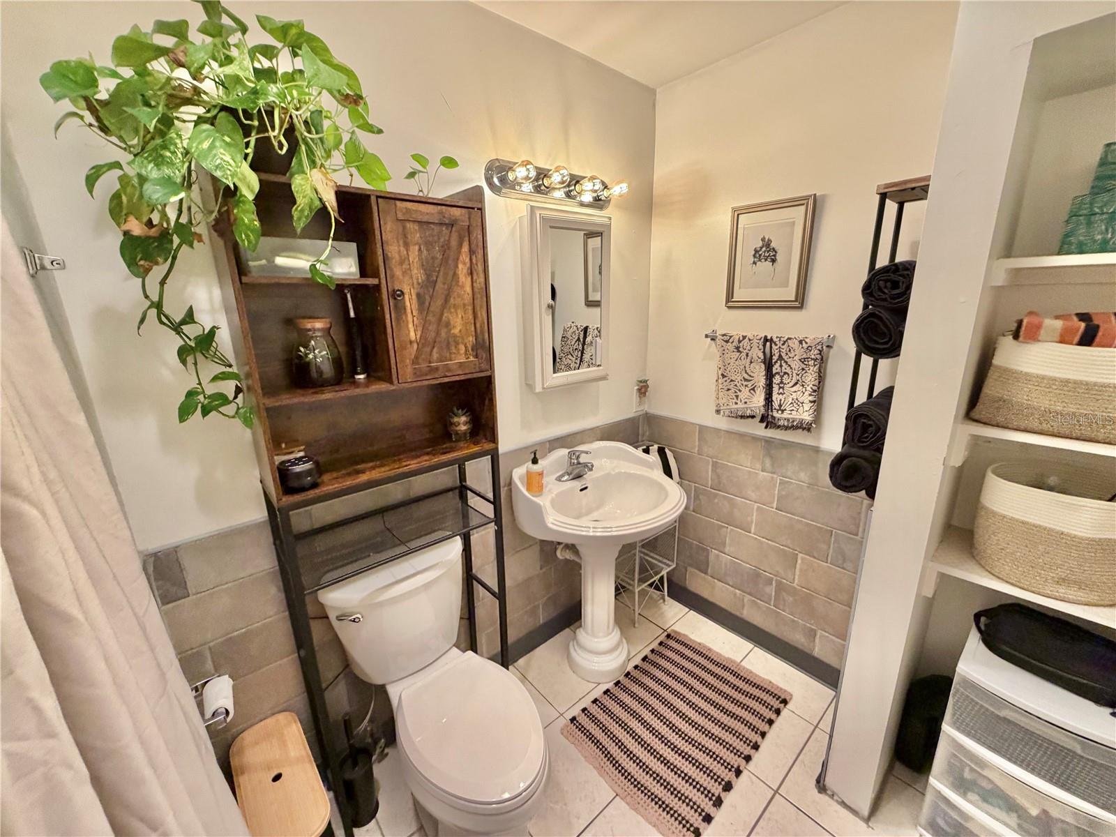 Image 26 of 33 For 4701 1st Avenue N