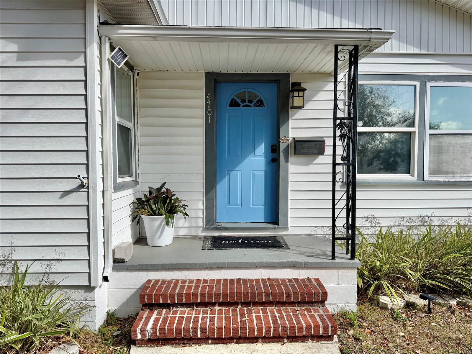 Image 4 of 33 For 4701 1st Avenue N