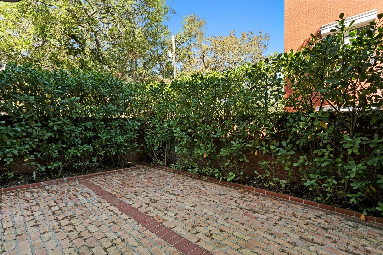 Image 17 of 84 For 811 Rome Avenue